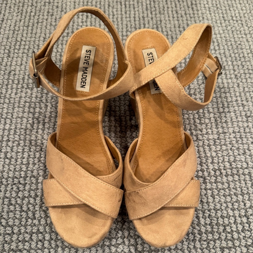 👡STEVE MADDEN WEDGES👡